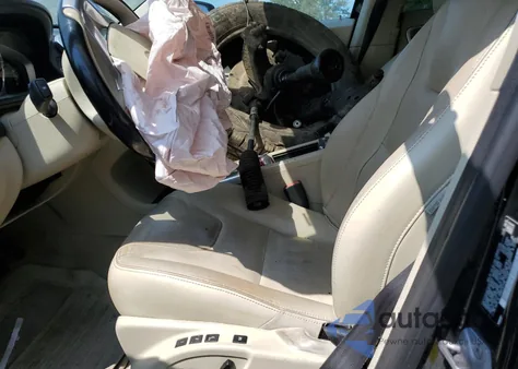 2016 Volvo Xc60 T6 Premier из США, поврежденный, VIN YV4902RK3G2833813